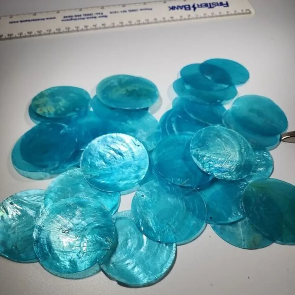 40x Round Capiz Seashells with Holes for Jewelry Making, Decor,‎ Wind Chimes 2